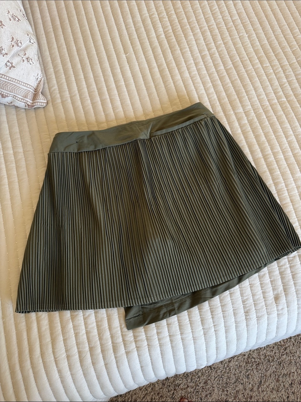 Nike Olive Green Pleated-Panel Athletic Skort - Picture 3 of 4